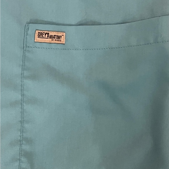 Grey's Anatomy Light Blue Scrub Top - Picture 3 of 4